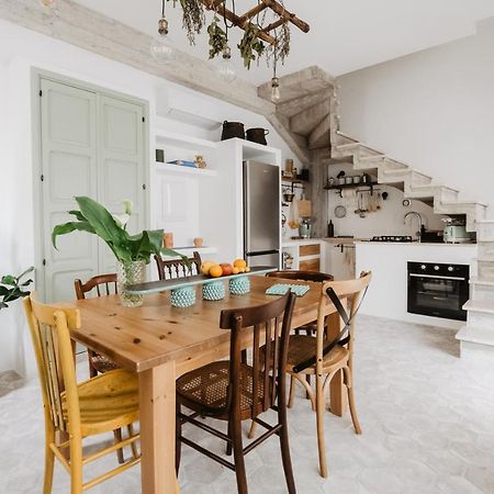 Capo dʼOrlandoCasa Asturaアパートメント エクステリア 写真